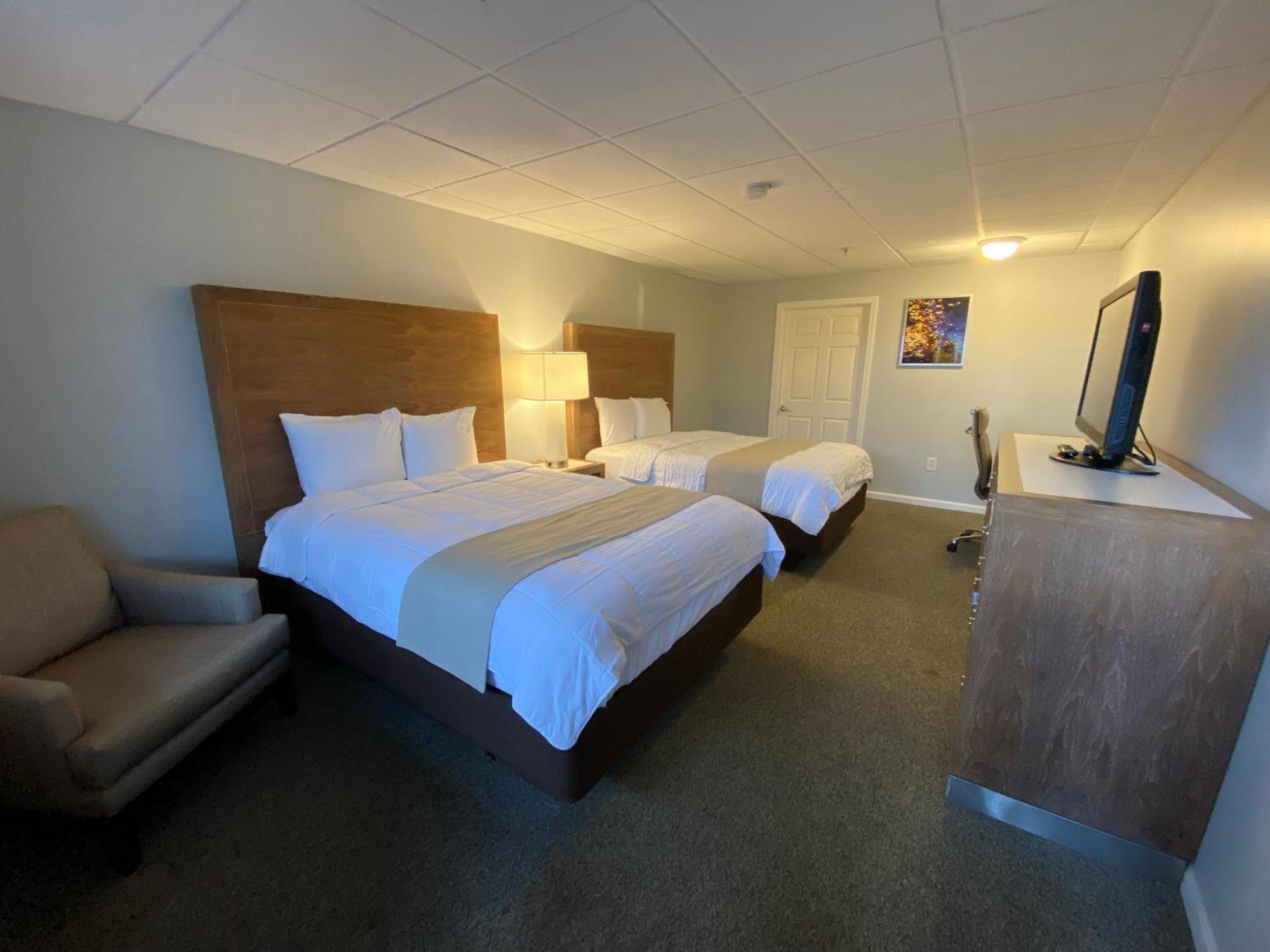 Winnisquam Lake Inn Тилтон Экстерьер фото