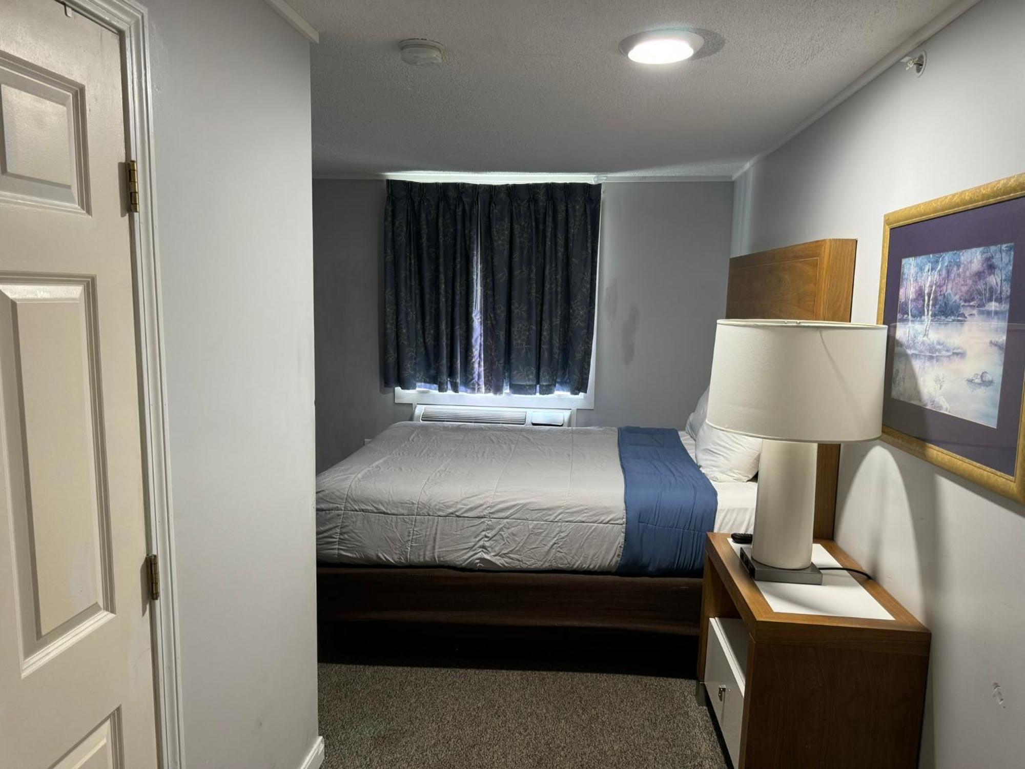 Winnisquam Lake Inn Тилтон Экстерьер фото
