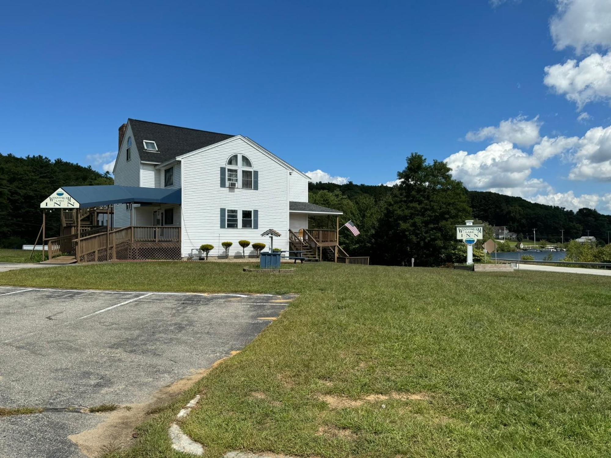Winnisquam Lake Inn Тилтон Экстерьер фото